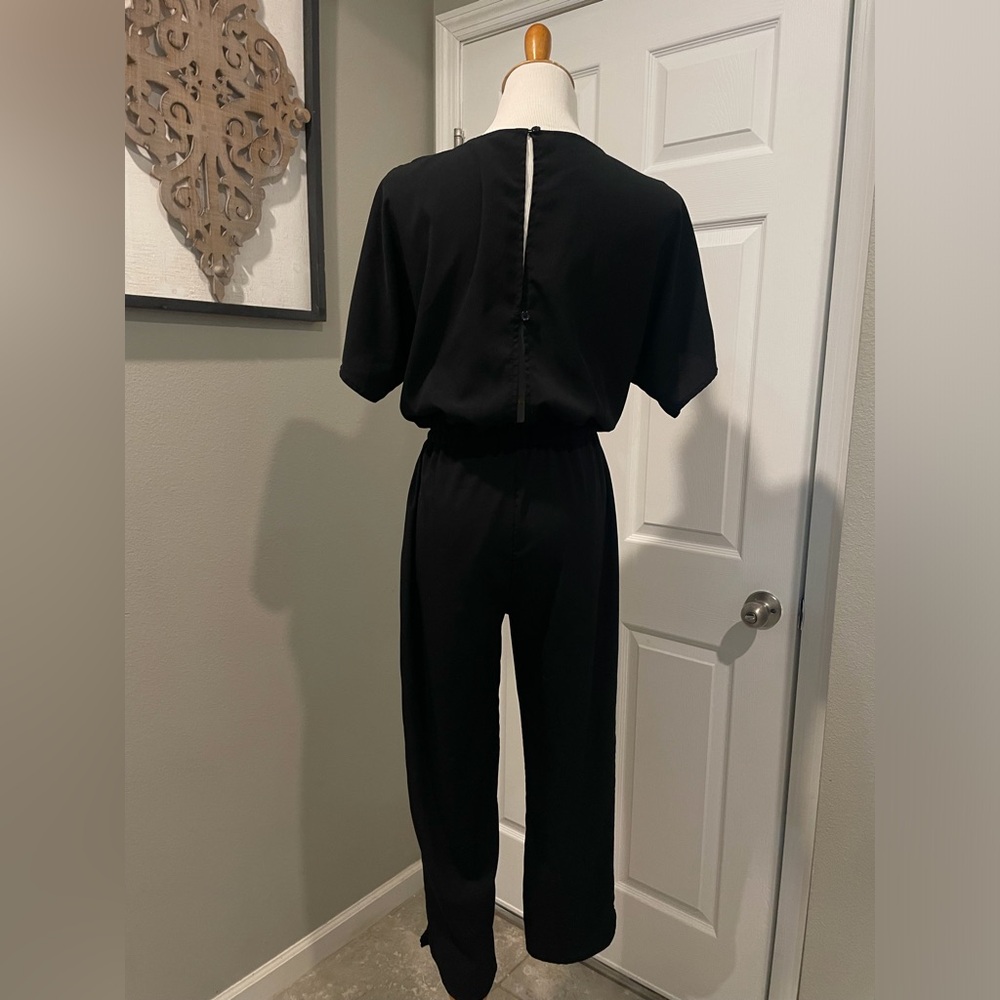 Banana Republic Black Jumpsuit Open Back Peek-Boo Shoulders Size 4 Holiday Party - Picture 2 of 6